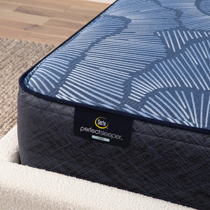 Corner view of Serta Perfect Sleeper hybrid plush mattress||feel: plush||level: enhanced
